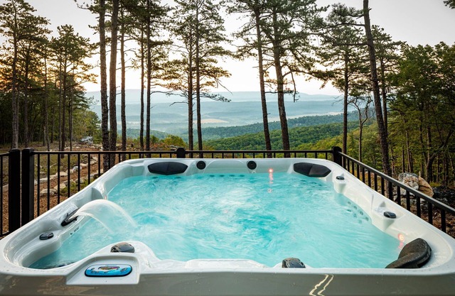 Golf~WI-FI~Views~EV Charger~Hot Tub
