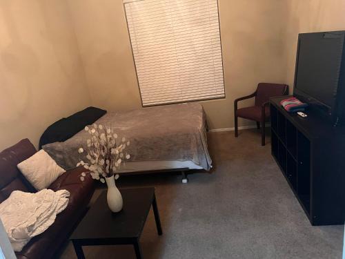 Goodyear 2 Story Room 3