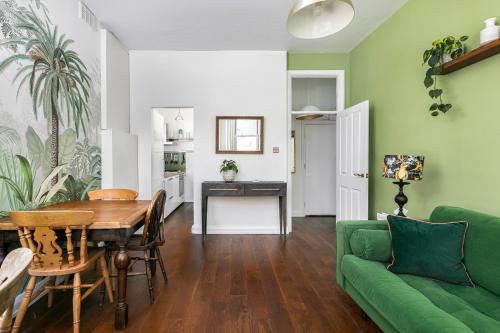 Gorgeous 2 Bed Apartment in North London