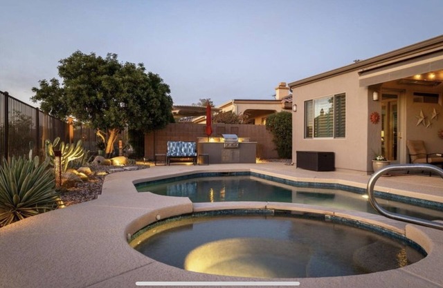 Gorgeous 3-bedroom home with private pool and hot tub in Anthem Country Club.