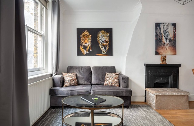 | Gorgeous AirCondisioned One Bed in the Heart of Central London|
