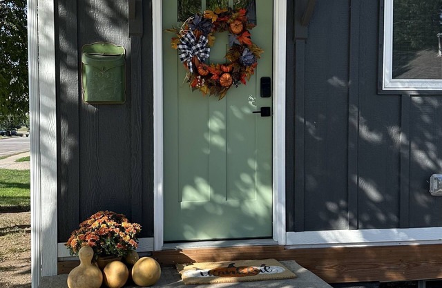 Gorgeous Cottage on Main Street Sturgis
