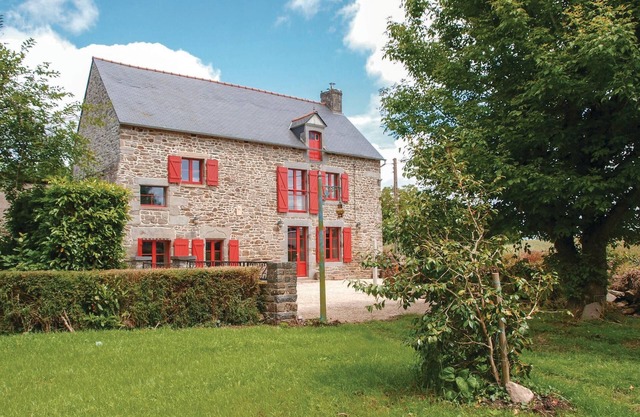 Gorgeous home in Pleudihen sur Rance