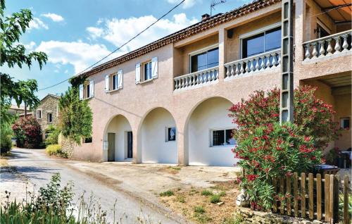 Gorgeous Home In Montaren Et St Mediers