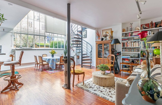 Gorgeous home in Paris with WiFi