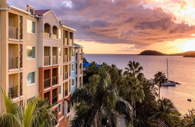 Gorgeous oceanfront resort- Marriott Frenchman's Cove two bedroom villa