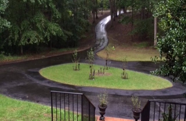 Gorgeous private split level mclean side of great falls park like setting