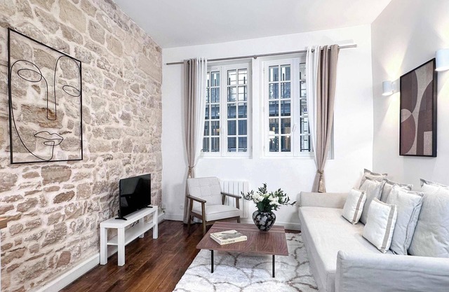 Gorgeous Studio in Le Marais
