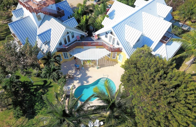 Grand Cayman's Award-Winning Shangri-La Bed & Breakfast-Quiet Bougainvillea Room