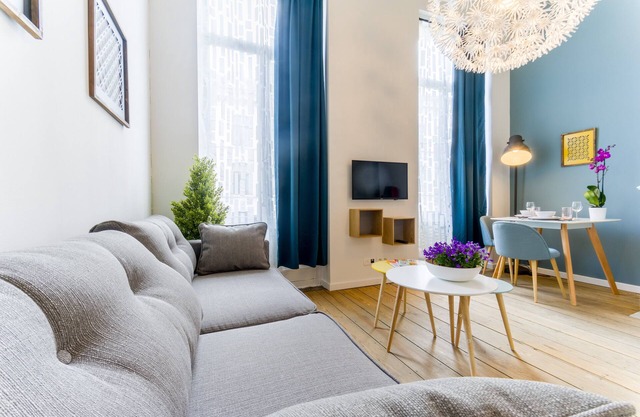 Grand Place Brussels Flats 4