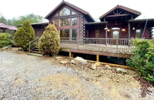 Grand View, 360-degrees of awesome Mountain Views! by RedAwning