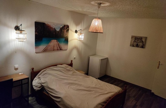 Grande Chambre Cosy avec Salle de Bain Privative