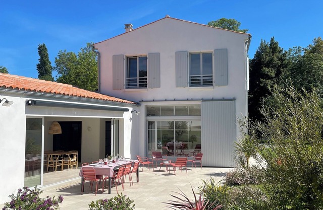 Grande Maison Neuve, Lumineuse Située à 550 m de la Plage