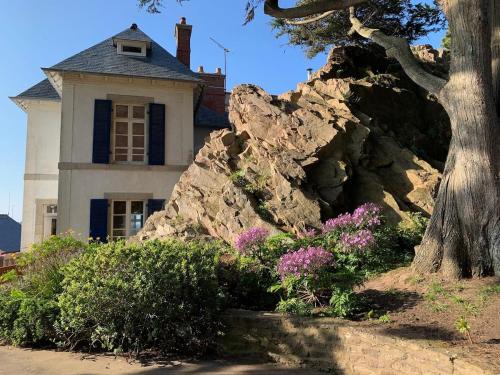 Grande maison familiale les pieds dans l'eau