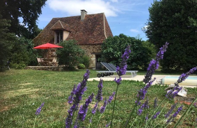 Grange périgourdine restaurée au calme