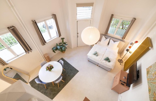 Great 1-room Loft