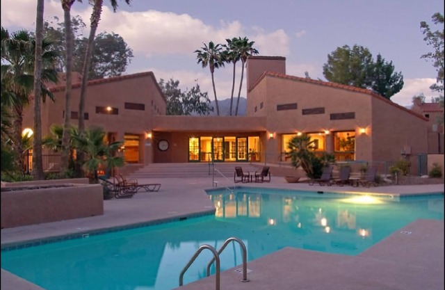 Great 2nd floor condo