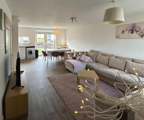 Great House + air conditioning + free car parking