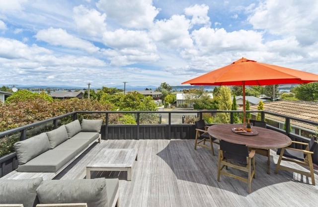 Great Lake Getaway - Taupo