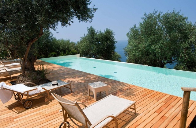 Great villa with pool. 400 metres from beach. Cilento, Apulia