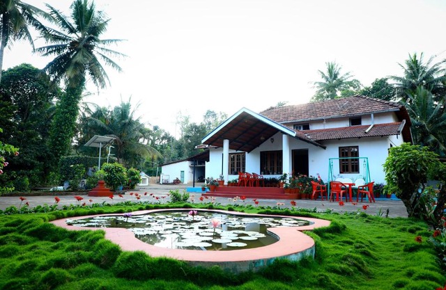 GREEN INN