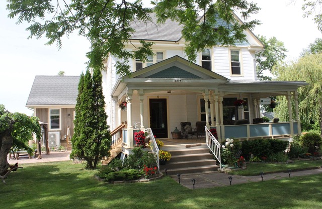 Green Oaks Bed and Breakfast
