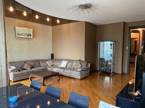 Green Park Apartment