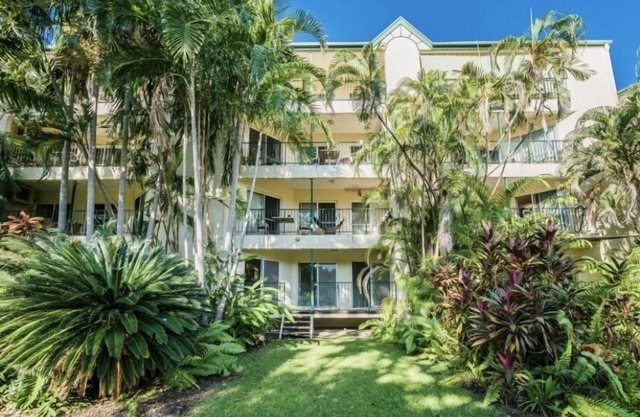 Ground Floor 2-Bed Tropical Oasis at the Botanic Gardens