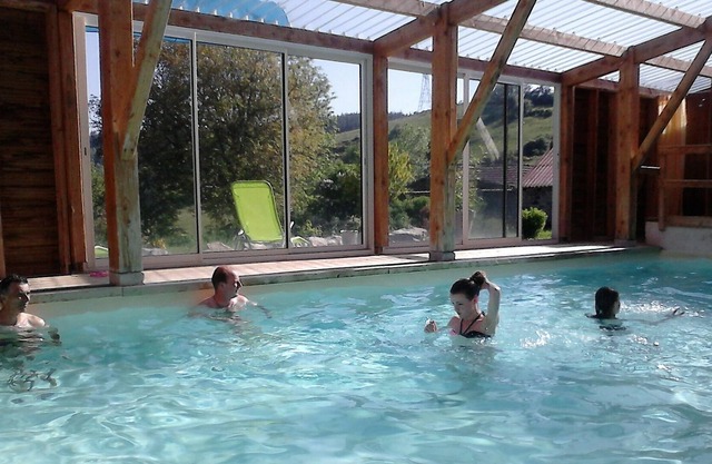 Group accommodation for 27 people with indoor swimming pool heated year-round