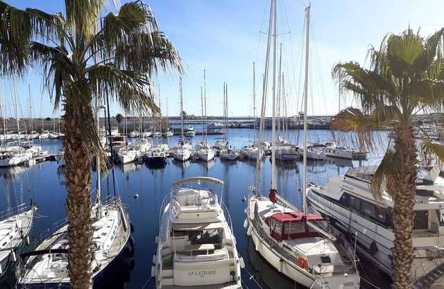 Gruissan QUIET IN THE HEART OF THE PORT OF PLAISANCE