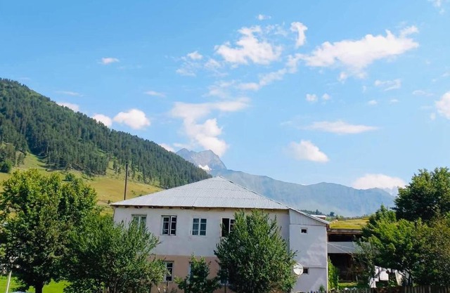 Guesthouse LALI GULEDANI