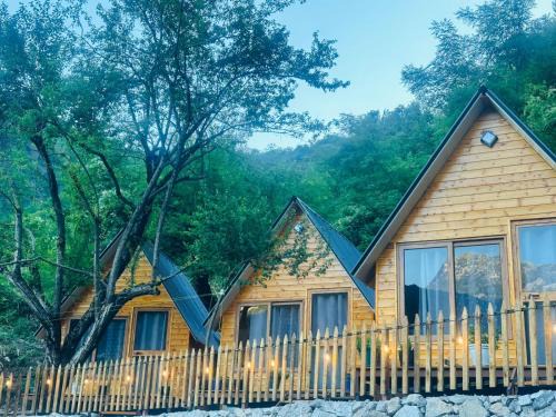 Guesthouse Zhari