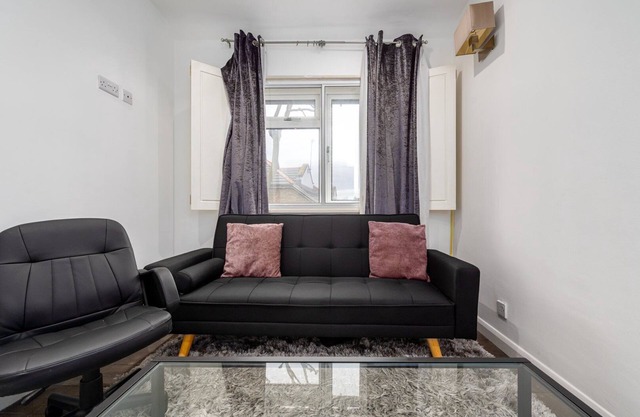 GuestReady - Cozy Battersea Spot