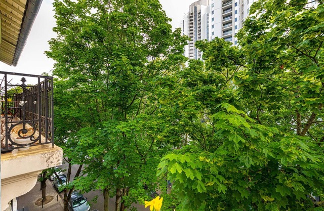 GuestReady - Vibrant Retreat near La Villette