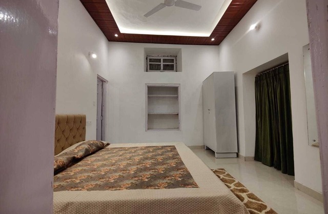 Gufa Cottage