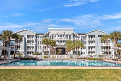 Gulf Front - Large Pool - Bikes - Gated Community