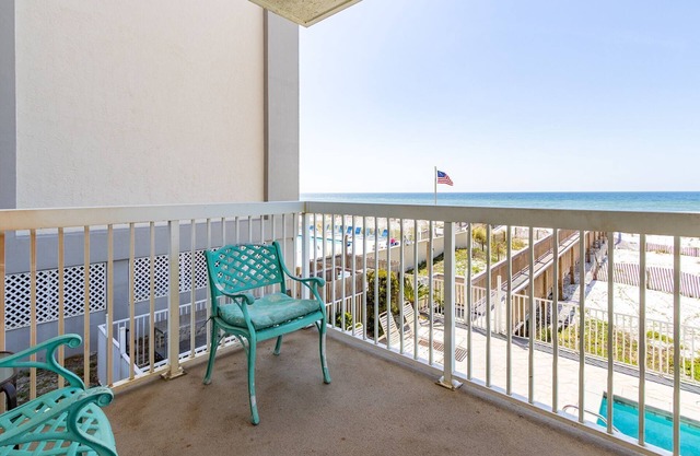 Gulf Front Pet Friendly Just Steps To The Sand
