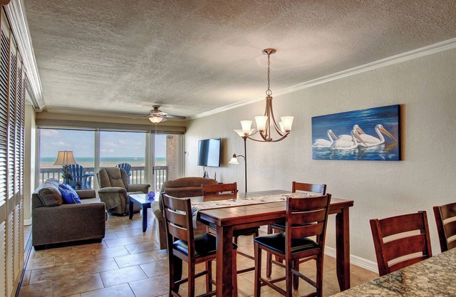 Gulfstream Condos Unit 616 | Top-Floor | Gulf Front Views