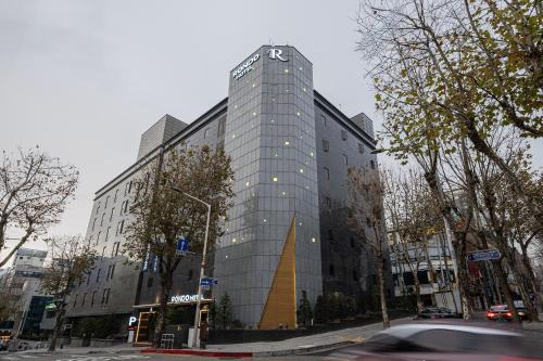 Guwol Rondo Hotel