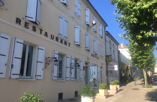 Hôtel Restaurant La Boule d'Or