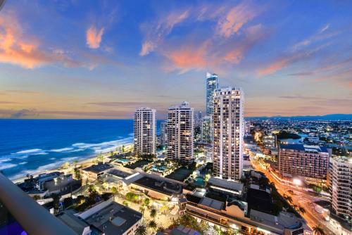 H'Residences 2 Bedroom Unit - Ocean & City Views, Lvl 22!