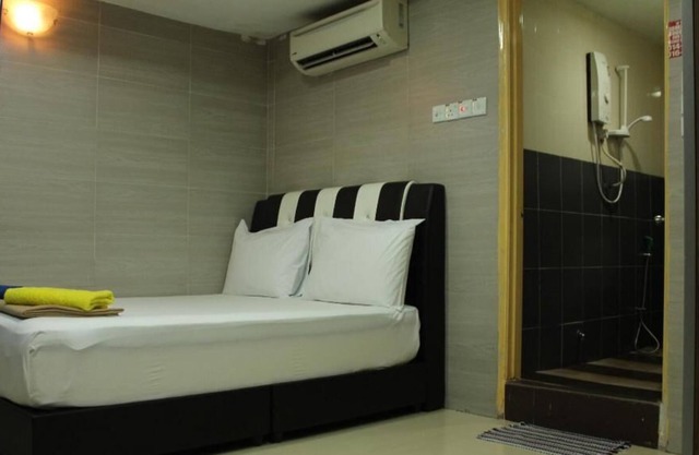H2 - Sungai Besi Hotel