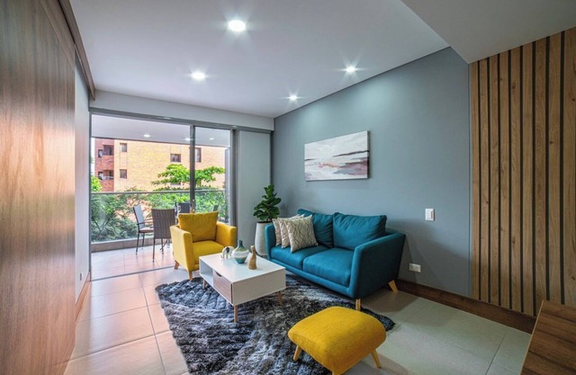 H208 - Awesome 2-Bed | 2 Bath | Rooftop Pool | Gym