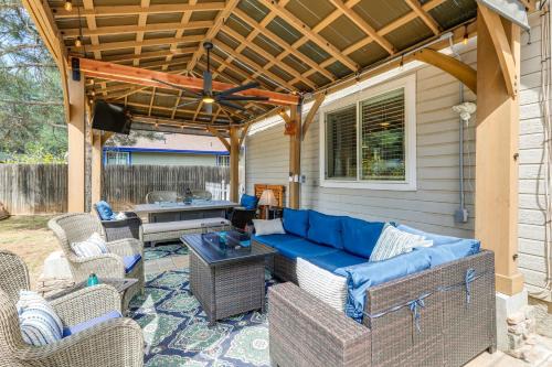 Half-Mi to Trails Pet-Friendly Home in Flagstaff!