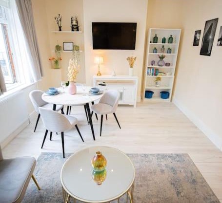 Hammersmith Apollo 1 Bedroom Apartment
