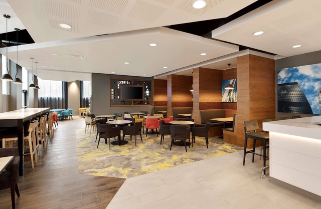 Hampton by Hilton London Docklands