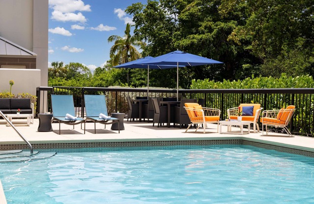 Hampton Inn Naples Central
