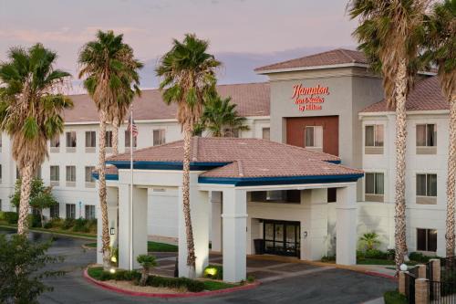 Hampton Inn & Suites Palmdale