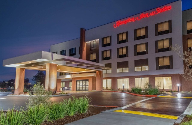 Hampton Inn & Suites Santa Rosa Sonoma Wine Country