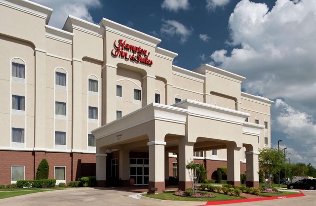 Hampton Inn & Suites Texarkana